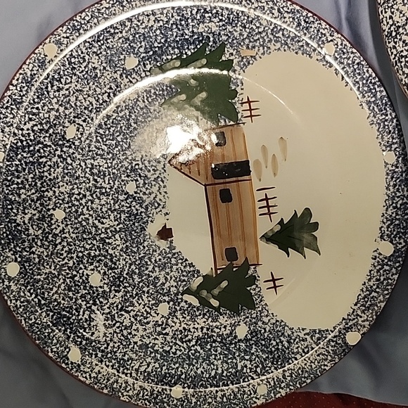 Christmas dinner plates 3 to this set holiday mountain lodge - Picture 5 of 7